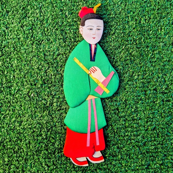 7 Vintage Silk Art Asian Traditional Dress Chinese 1970s Hanging Decoration Set - Picture 8 of 9